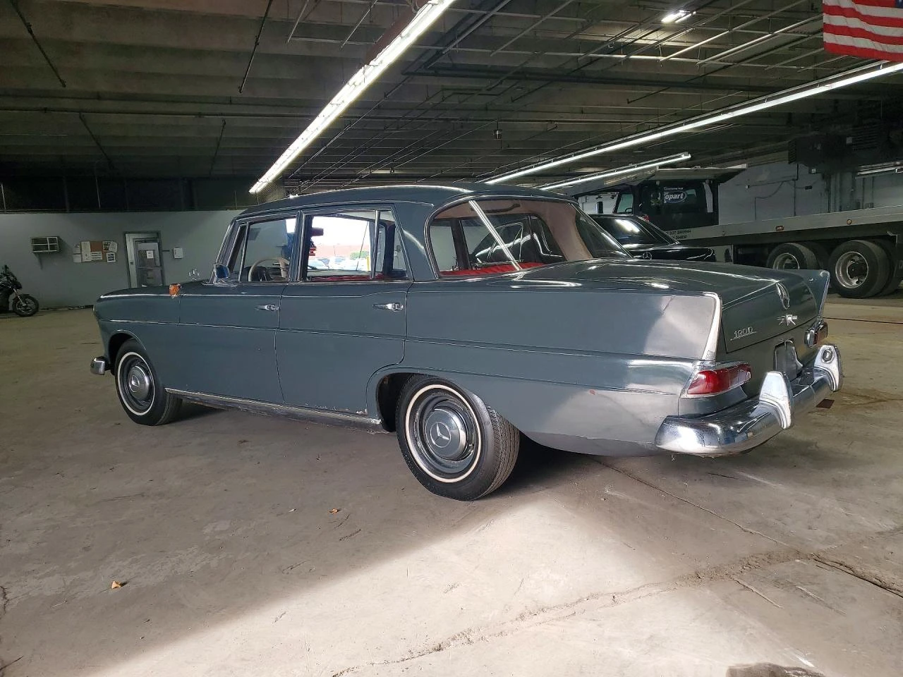 Mercedes-Benz 190 RED LEATHER , снимка 4 - Автомобили и джипове - 56138682