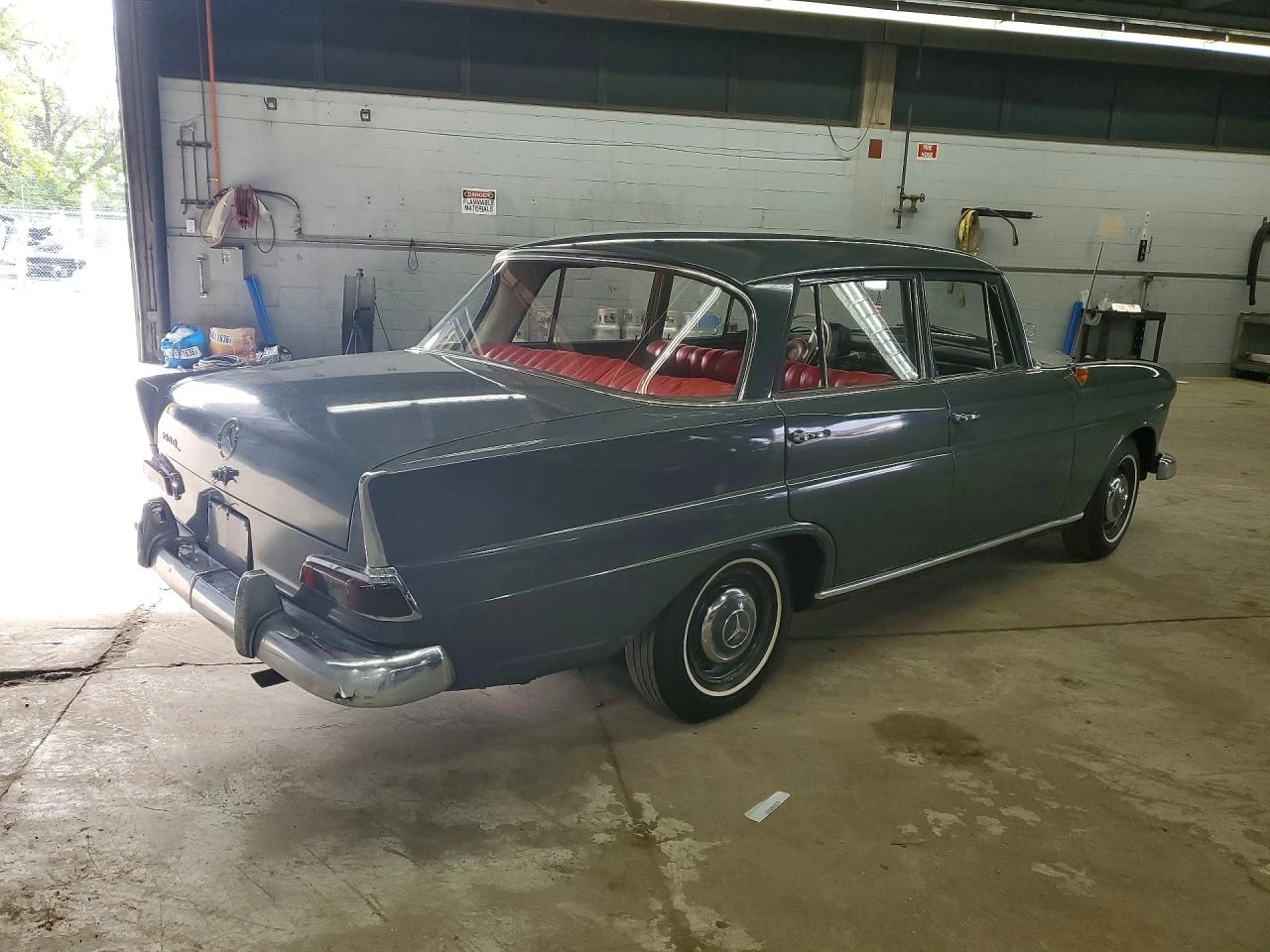 Mercedes-Benz 190 RED LEATHER , снимка 6 - Автомобили и джипове - 56138682