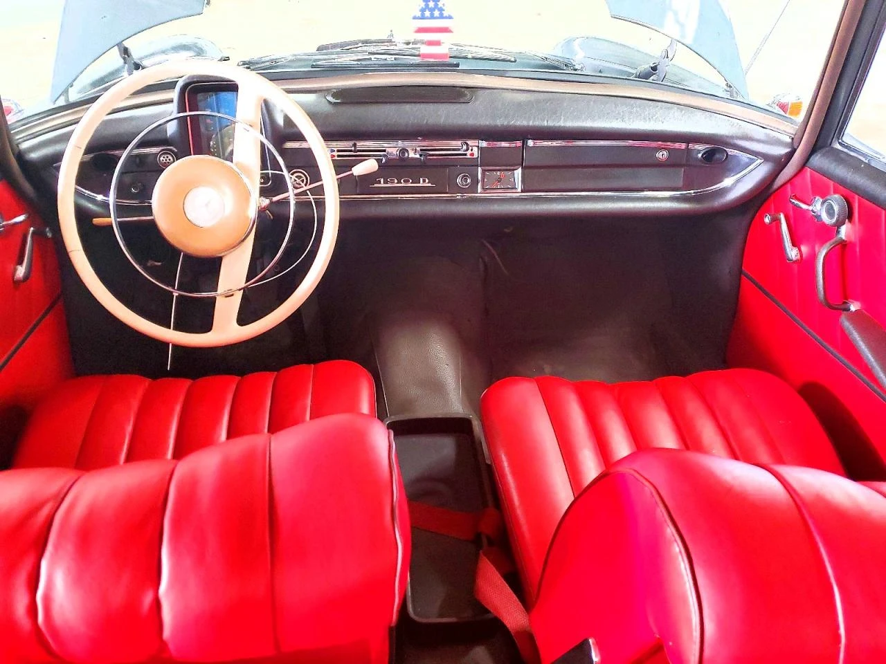 Mercedes-Benz 190 RED LEATHER , снимка 8 - Автомобили и джипове - 56138682