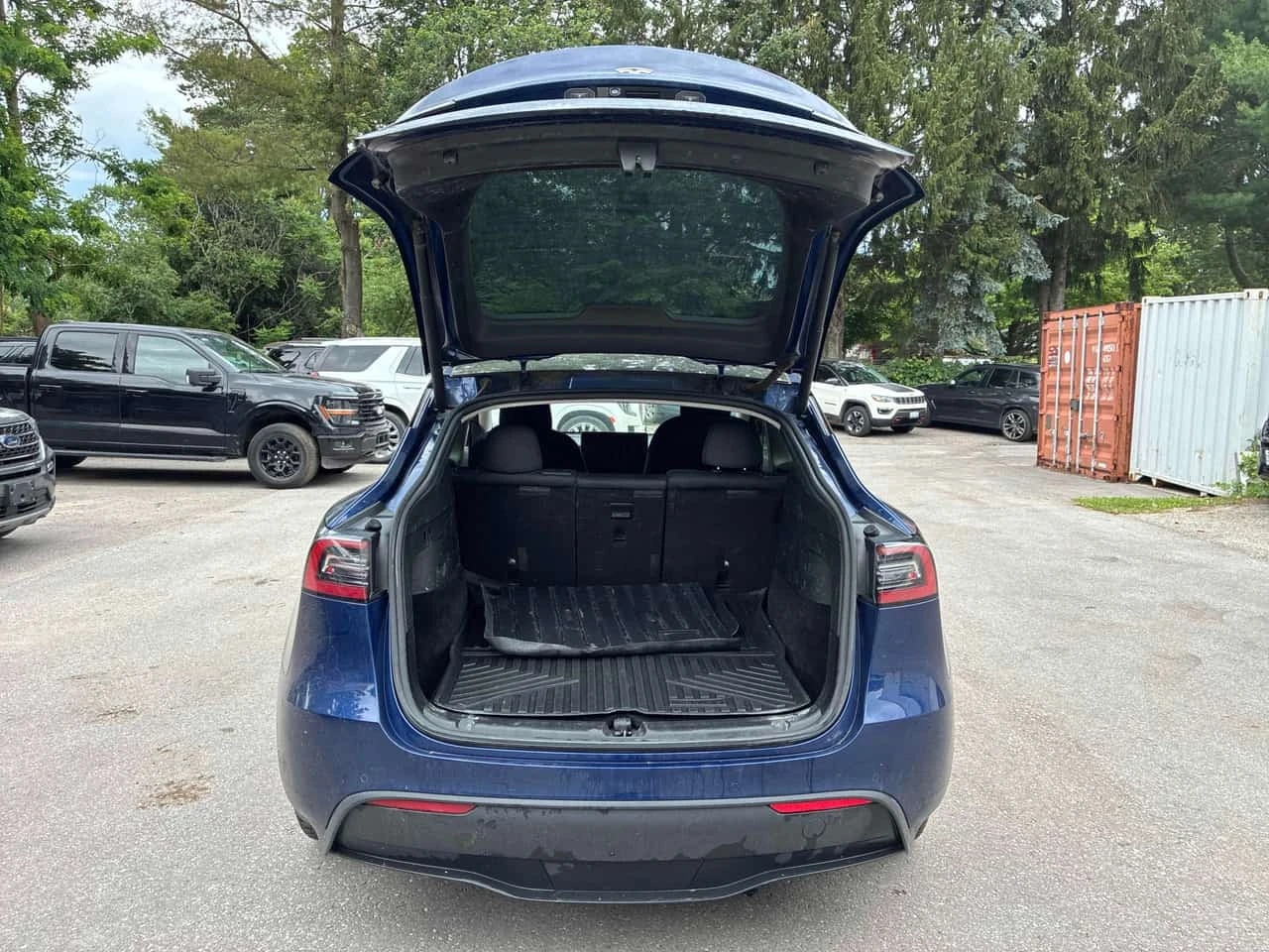 Tesla Model Y * Long Range * CARFAX * �� ���������������� *  | Mobile.bg � ����������� 13