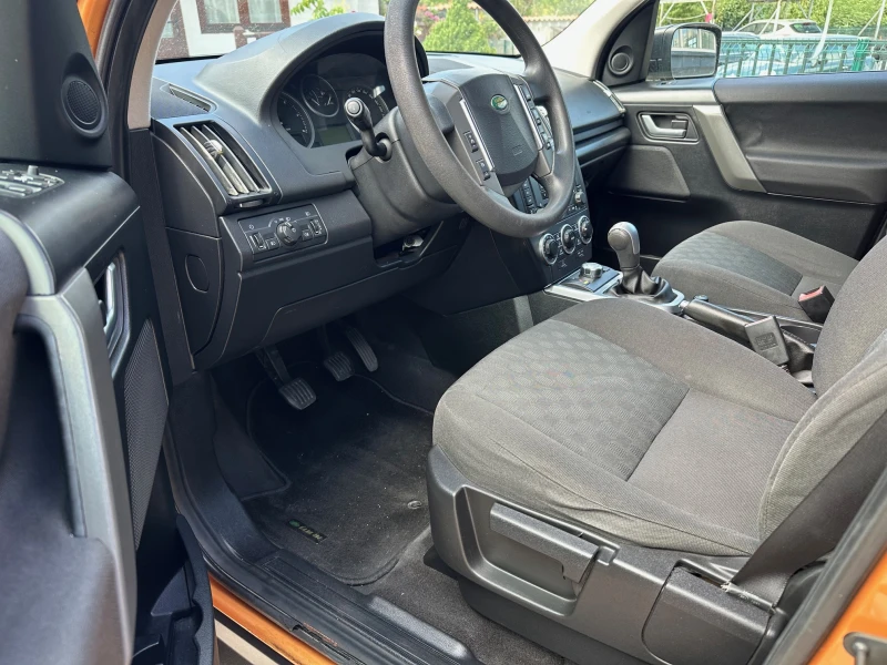 Land Rover Freelander 2.2 TD4 4X4, снимка 8 - Автомобили и джипове - 47092578