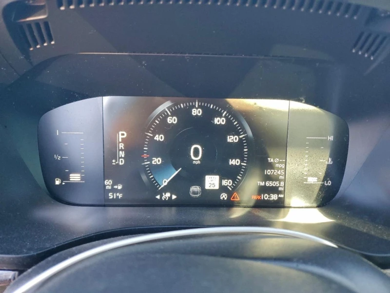 Volvo XC60 T5* MOMENTUM* 4x4, снимка 9 - Автомобили и джипове - 52654526