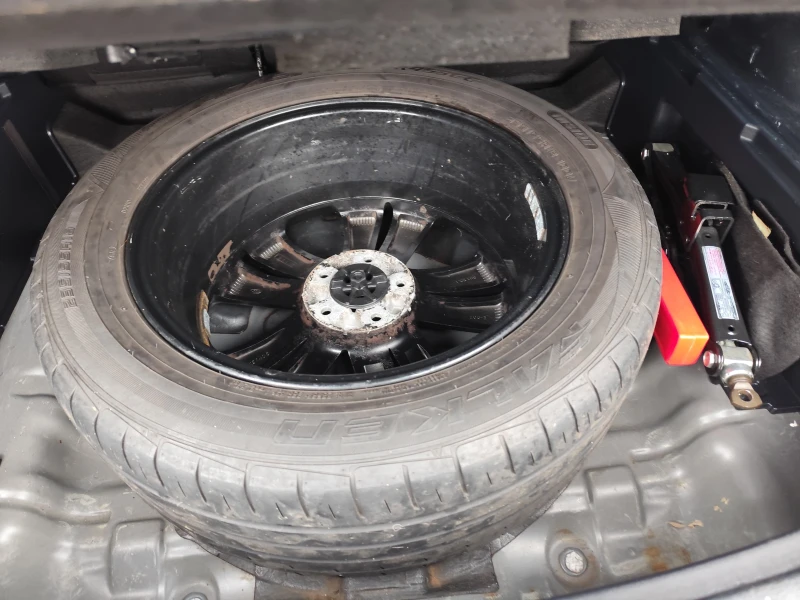 Kia Sportage 1.7CRDi* EURO5B* LED* KLIMA* , снимка 12 - Автомобили и джипове - 52670302