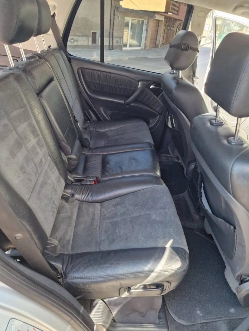 Mercedes-Benz ML 270, снимка 8 - Автомобили и джипове - 53164005