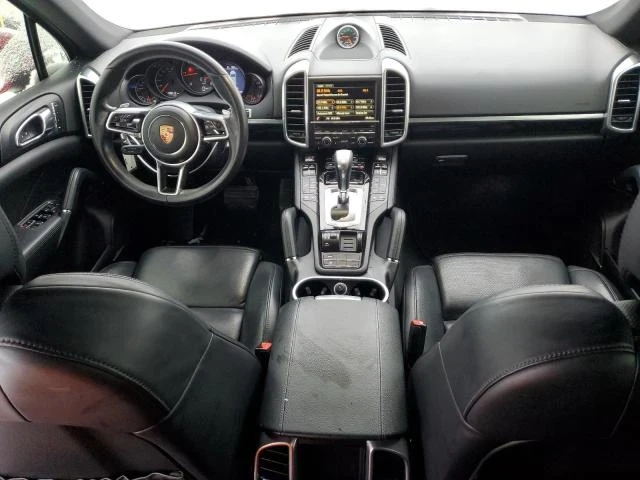 Porsche Cayenne, снимка 8 - Автомобили и джипове - 48809369