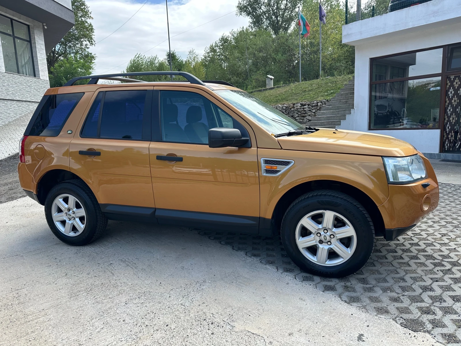 Land Rover Freelander 2.2 TD4 4X4 - изображение 3