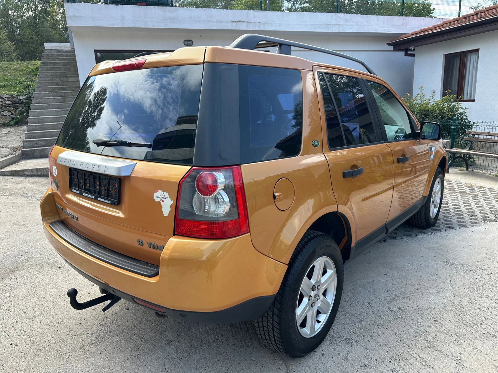 Land Rover Freelander 2.2 TD4 4X4 - изображение 4