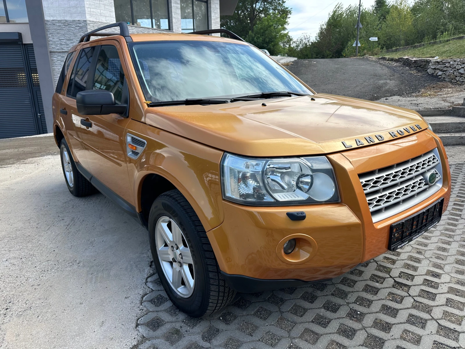 Land Rover Freelander 2.2 TD4 4X4 - изображение 2