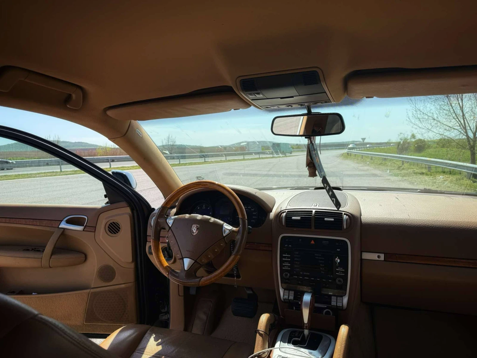 Porsche Cayenne  - изображение 8