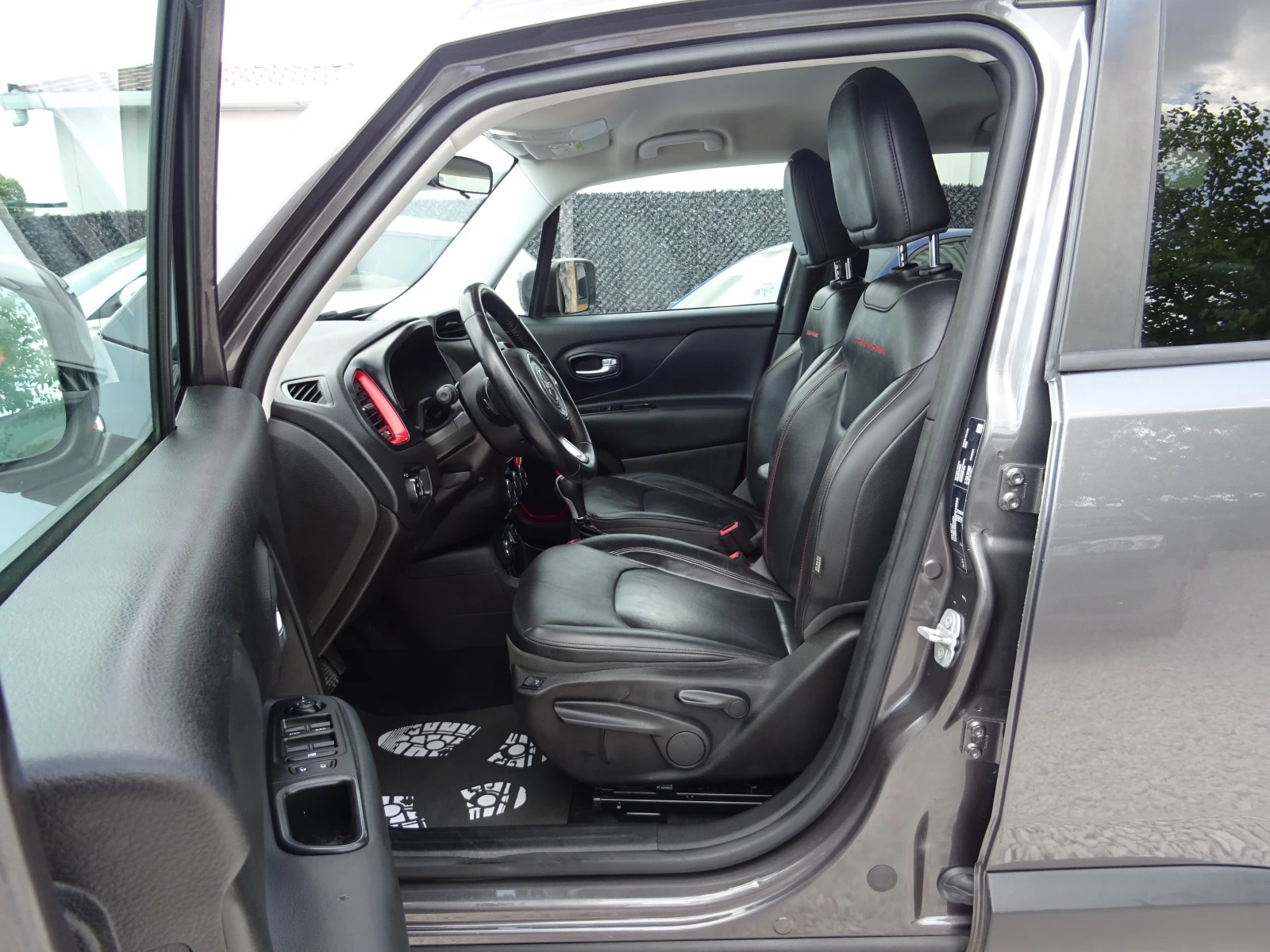 Jeep Renegade 2.0 Mjt D 170kc AT9 4WD Active Drive Low Trialhawk | Mobile.bg   11