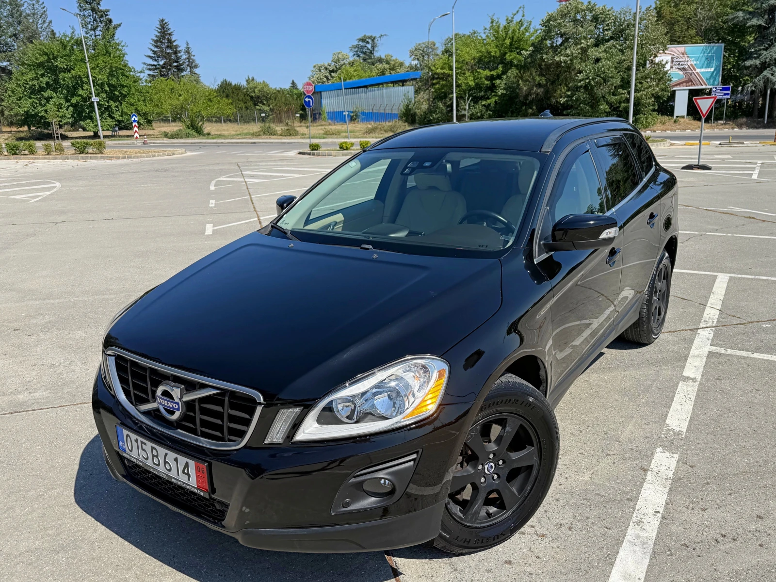 Volvo XC60 2.4///AWDCarPlay///Android-Auto///Avtomat/// - изображение 5