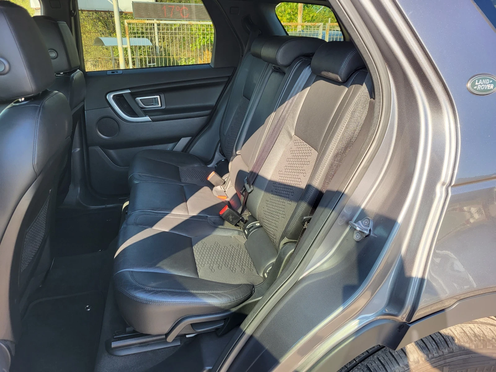 Land Rover Discovery Sport 4Х4 НАПЪЛНО ОБСЛУЖЕН 148055 КМ !!! | Mobile.bg — изображение 11