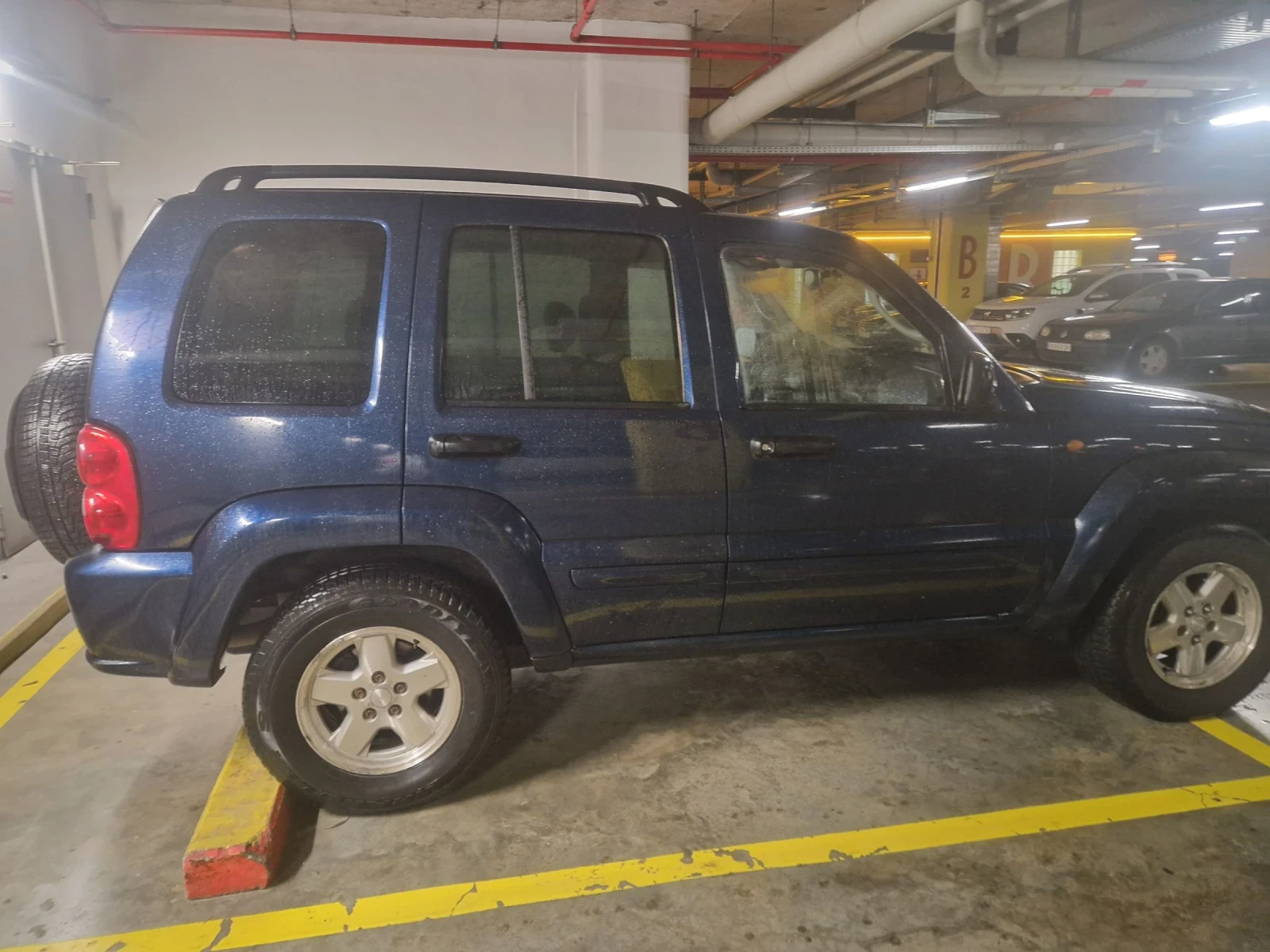 Jeep Cherokee  - изображение 4