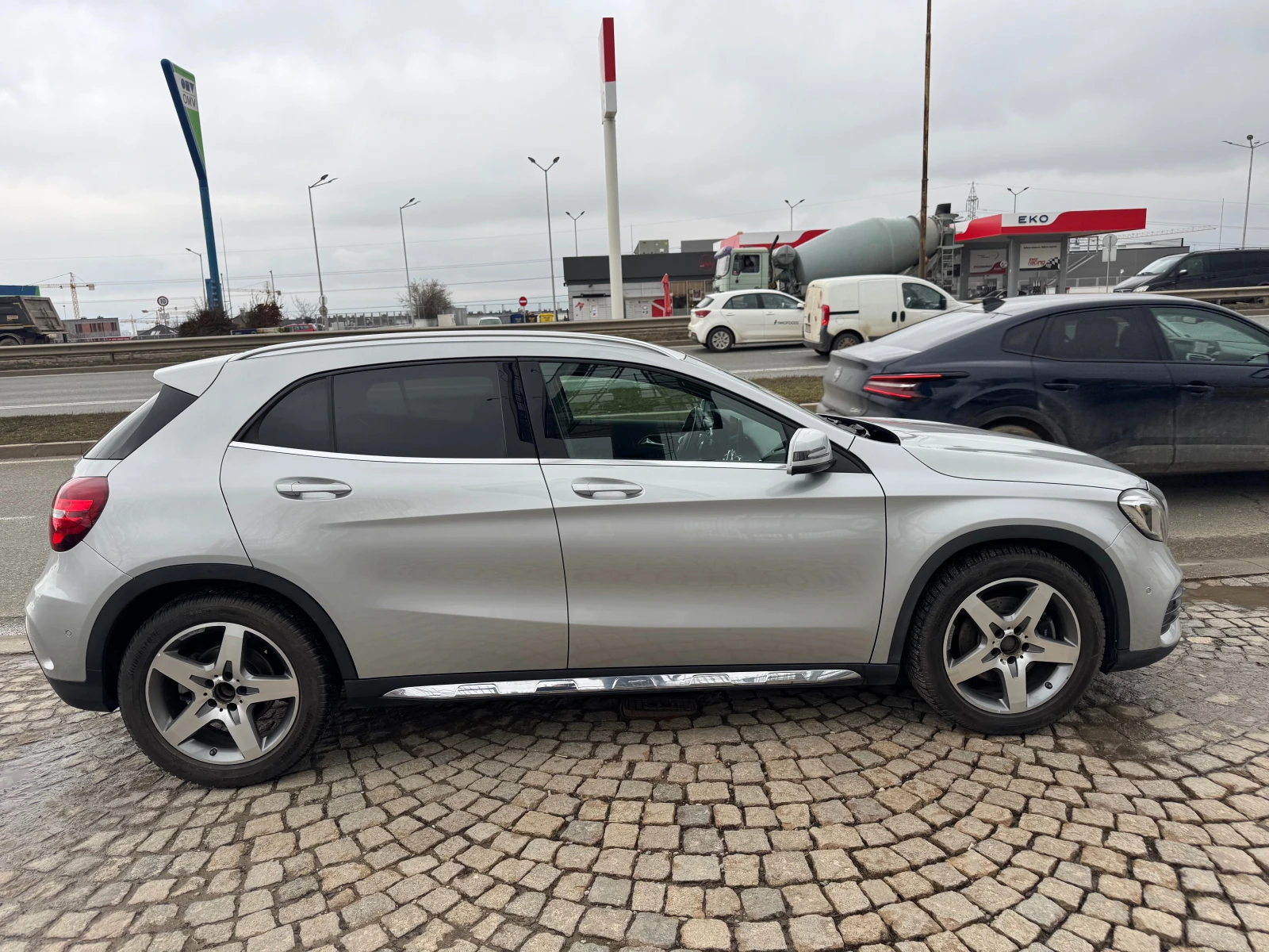 Mercedes-Benz GLA 220 4-MATIC/AMG  - изображение 8