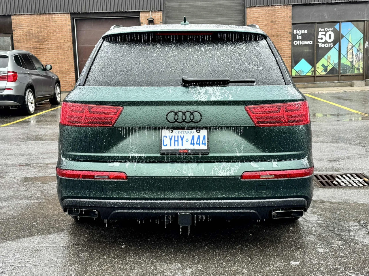 Audi Q7 * АВТО КРЕДИТ* ЦЕНА ДО БГ * СЕРВИЗНА ИСТОРИЯ * , снимка 4 - Автомобили и джипове - 53812774