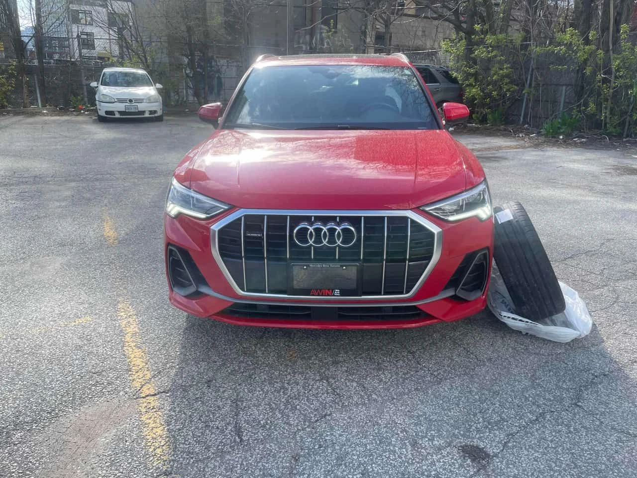 Audi Q3 * TECHNIK * PANO * 360 * CARFAX * ПОДГРЕВИ, снимка 6 - Автомобили и джипове - 54479920