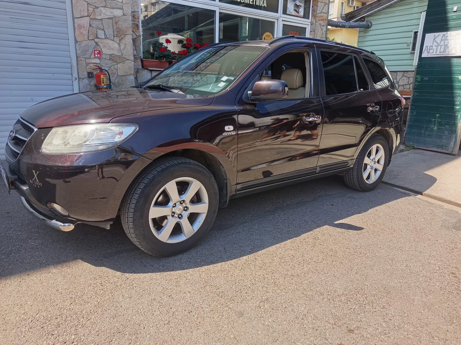 Hyundai Santa fe 2.7 Автоматик Газов Инжекцион, снимка 7 - Автомобили и джипове - 54967351
