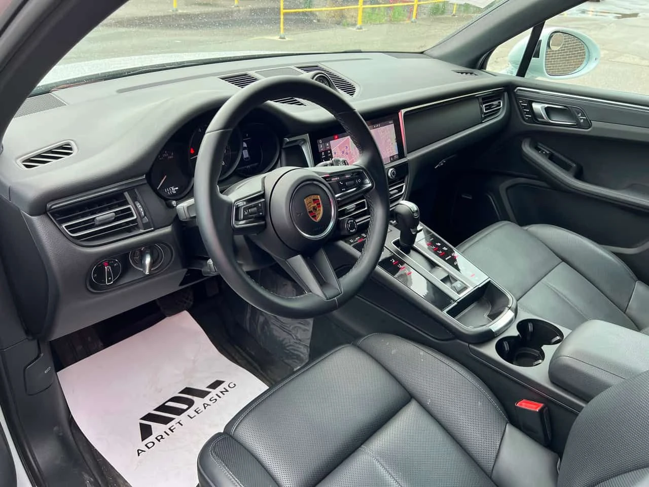 Porsche Macan * AWD * CARFAX * ОПЦИЯ ЗА ФИНАНСИРАНЕ , снимка 5 - Автомобили и джипове - 55227042