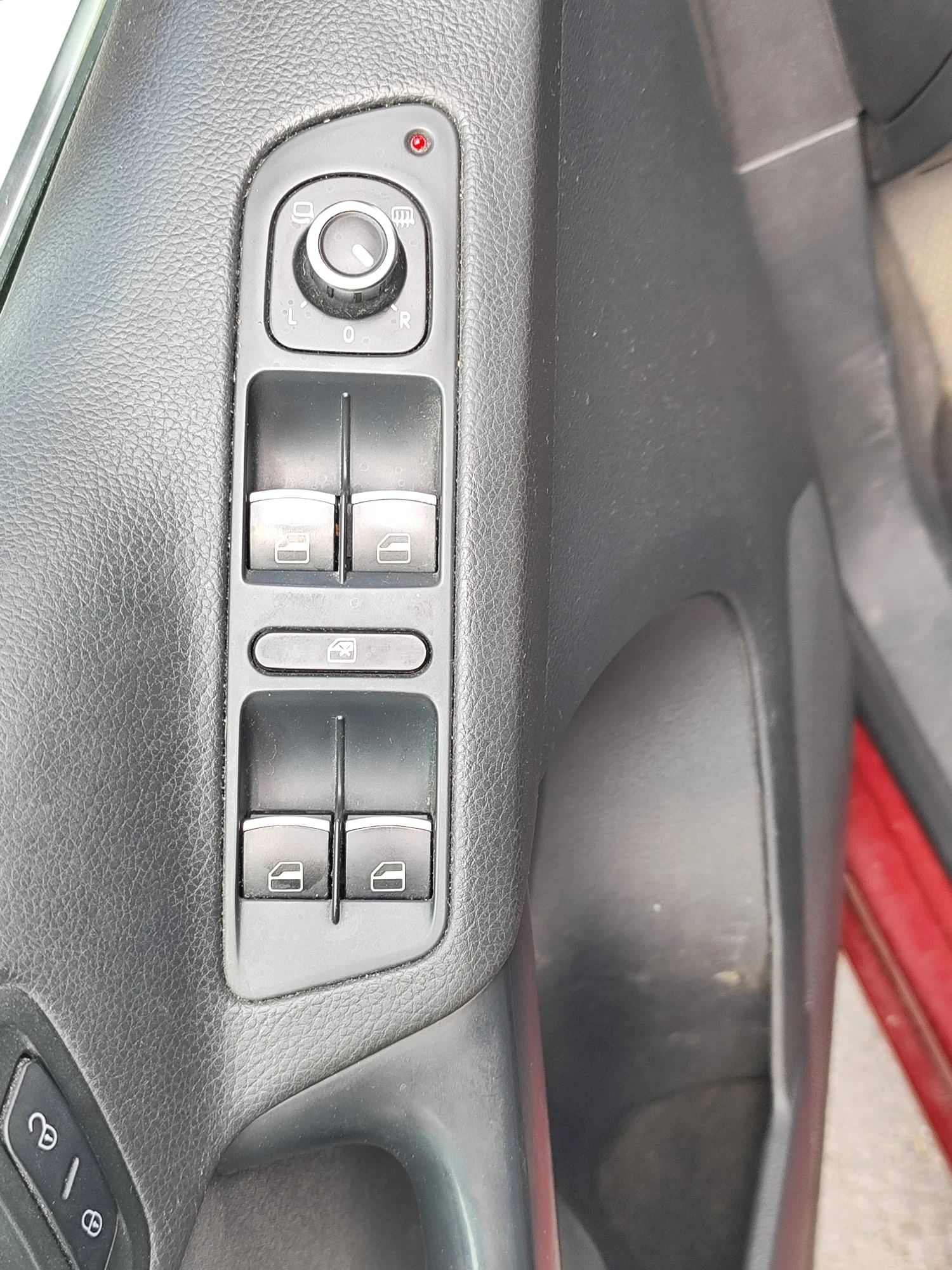 VW Tiguan, снимка 13 - Автомобили и джипове - 55901167