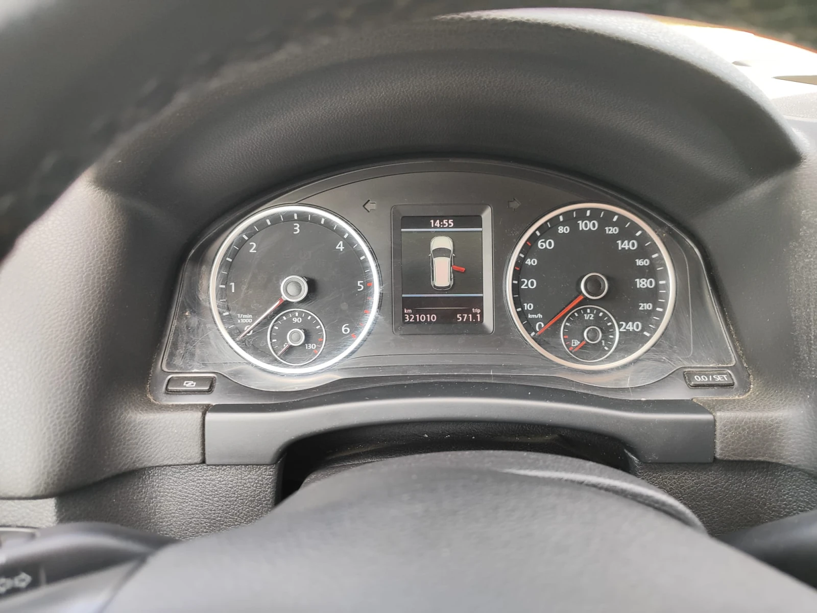 VW Tiguan, снимка 9 - Автомобили и джипове - 55901167