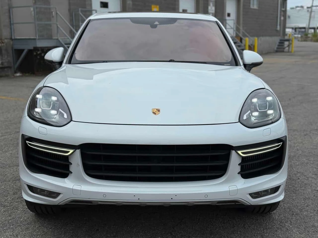 Porsche Cayenne GTS * BOSE * ВЪЗДУШНО ОКАЧВАНЕ* ПАНРАМА* , снимка 2 - Автомобили и джипове - 56267690