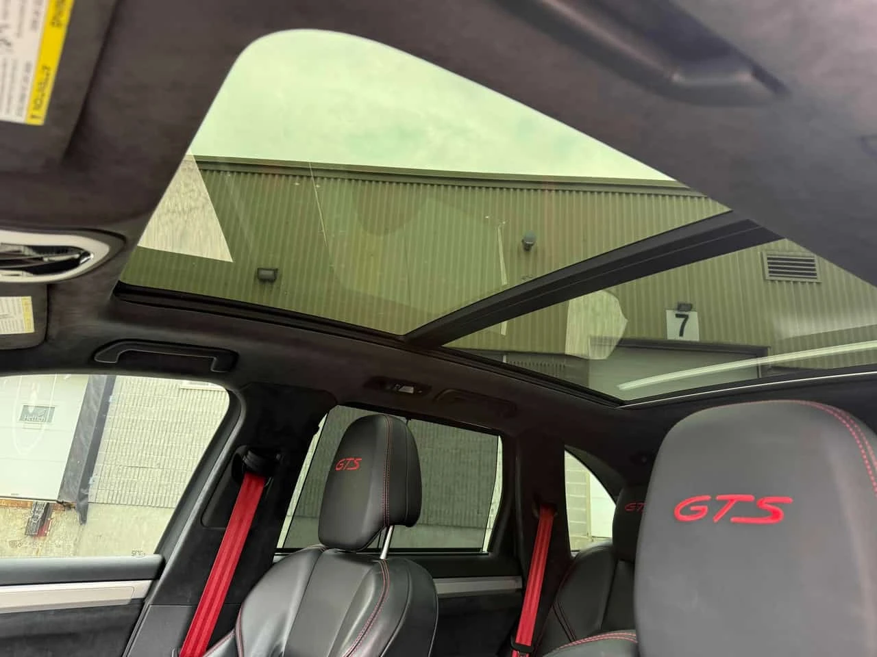 Porsche Cayenne GTS * BOSE * ВЪЗДУШНО ОКАЧВАНЕ* ПАНРАМА* , снимка 11 - Автомобили и джипове - 56267690