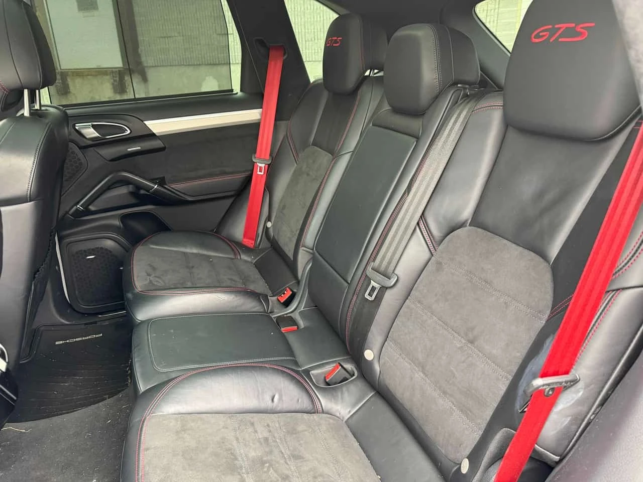 Porsche Cayenne GTS * BOSE * ВЪЗДУШНО ОКАЧВАНЕ* ПАНРАМА* , снимка 12 - Автомобили и джипове - 56267690