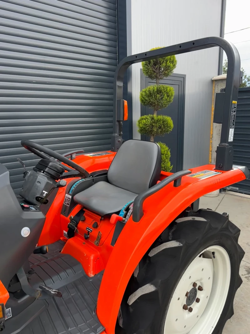 Трактор Kubota KL330 , снимка 3 - Селскостопанска техника - 51290604