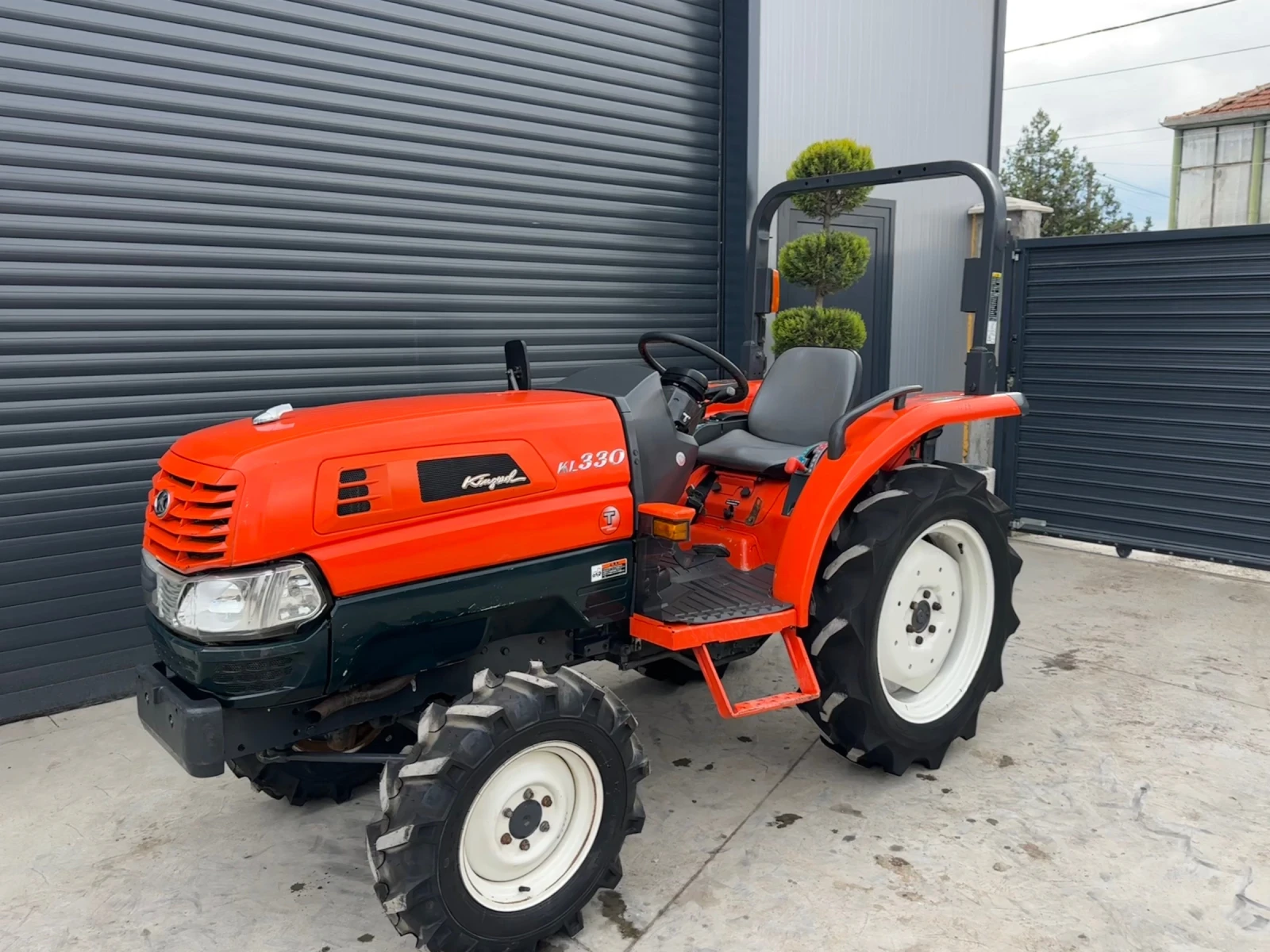 Трактор Kubota KL330  | Mobile.bg — изображение 1