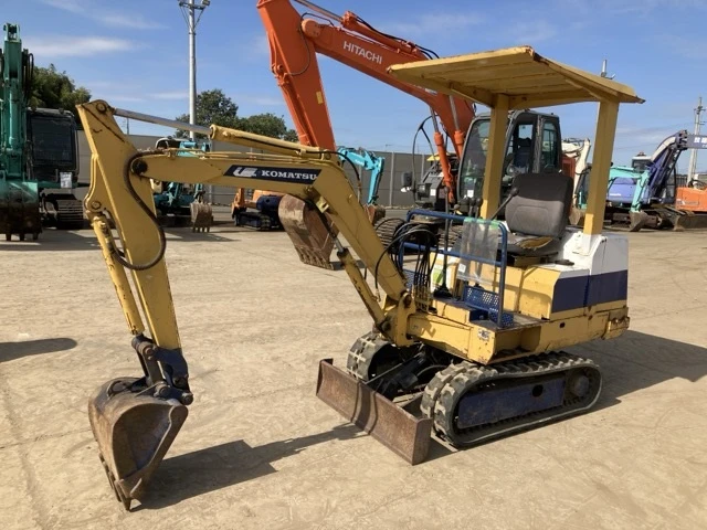 Багер Komatsu