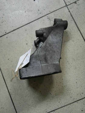 Лапа мотор Мерцедес Ц270 w203 (1)