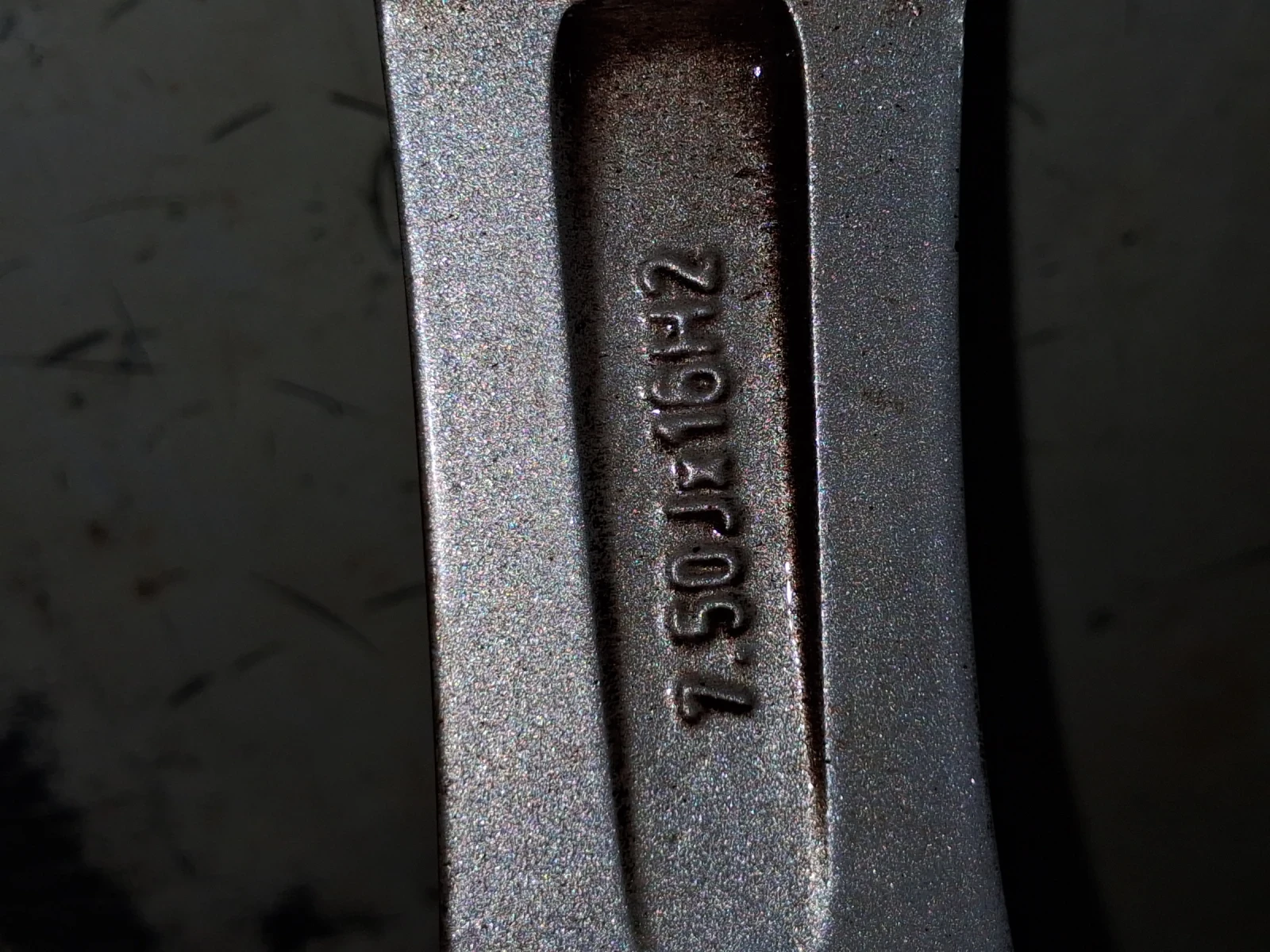 ���� � ������ 205/55R16 �� VW Passat | Mobile.bg � ����������� 7