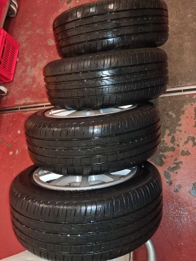 Гуми с джанти Pirelli 205/55R16, снимка 2 - Гуми и джанти - 53389463