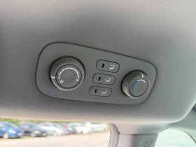 Kia Carnival 7 места, снимка 11