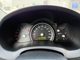 Kia Carnival 7 места, снимка 15