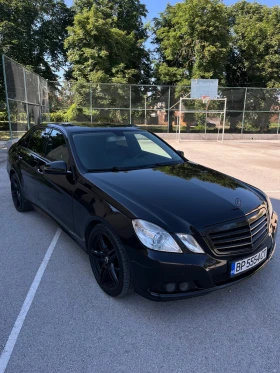 Mercedes-Benz E 220, снимка 3