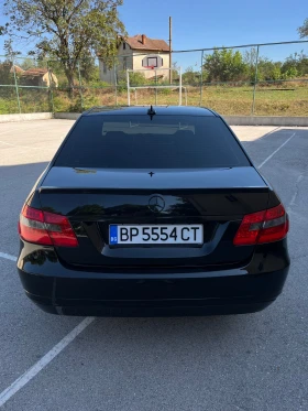 Mercedes-Benz E 220, снимка 6