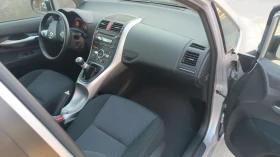Toyota Auris 1.6-132к.с.перфектен, снимка 6