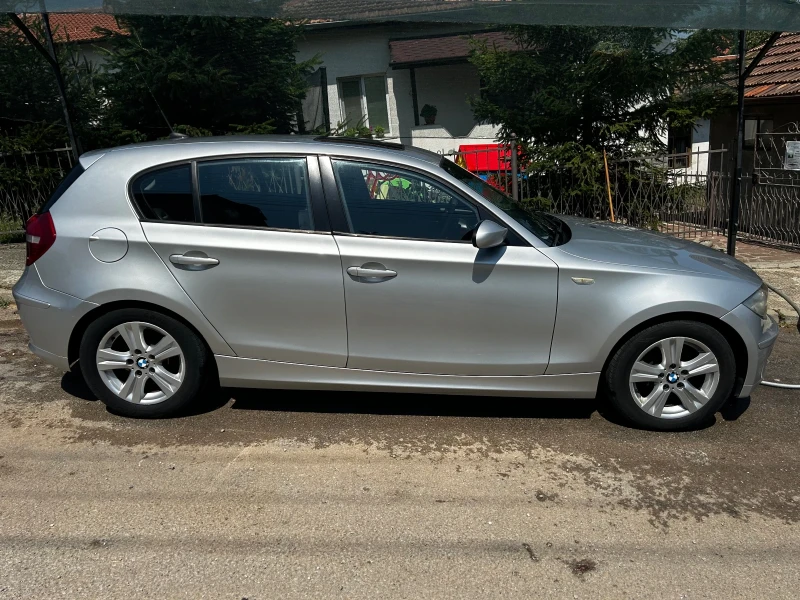 BMW 118 !!Facelift!!   !!NAVI!!, снимка 2 - Автомобили и джипове - 47226397