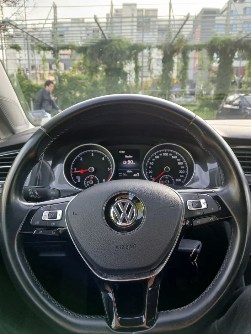 VW Golf, снимка 8 - Автомобили и джипове - 47511454