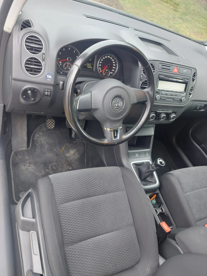 VW Golf Plus, снимка 8 - Автомобили и джипове - 48236698