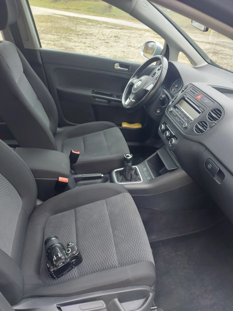 VW Golf Plus, снимка 11 - Автомобили и джипове - 48236698