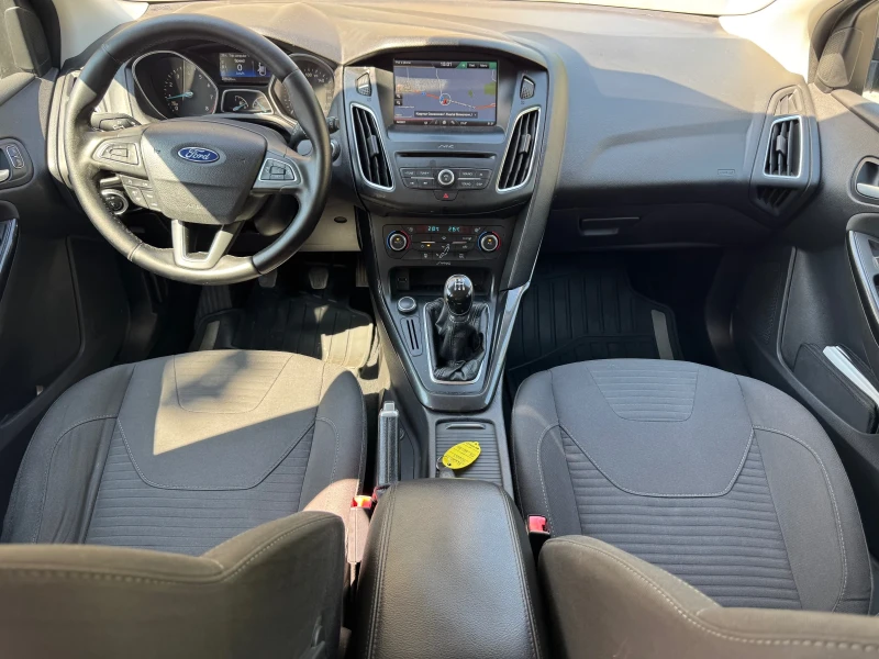 Ford Focus 1.6i LPG 120hp* LED* NAVI* КАМЕРА* KEYLESS* 2015г, снимка 4 - Автомобили и джипове - 50798435