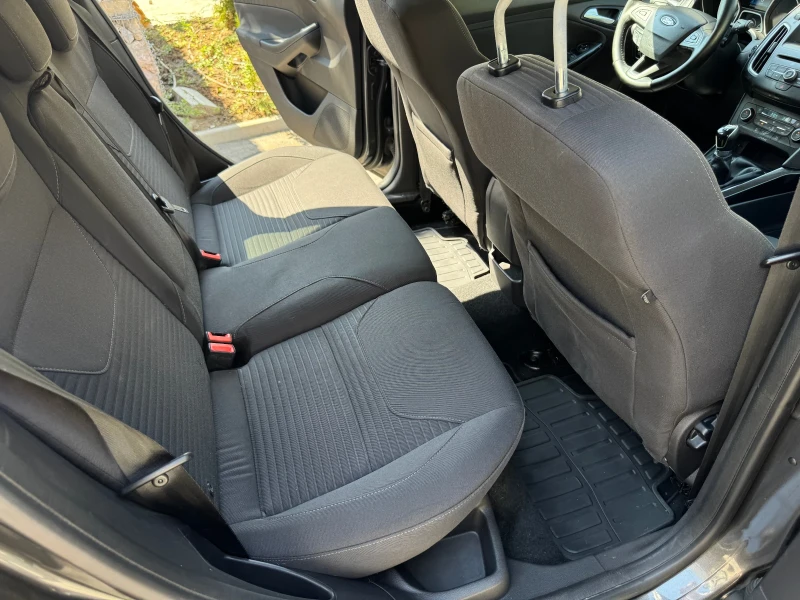 Ford Focus 1.6i LPG 120hp* LED* NAVI* КАМЕРА* KEYLESS* 2015г, снимка 5 - Автомобили и джипове - 50798435