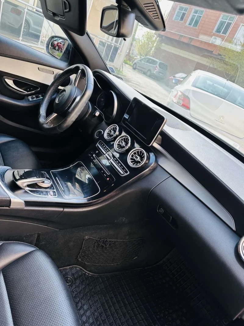 Mercedes-Benz C 200, снимка 8 - Автомобили и джипове - 52562656