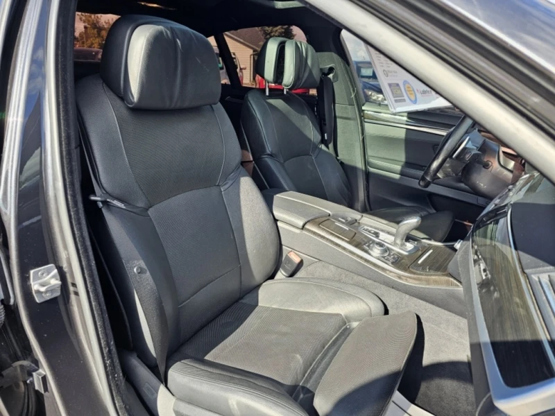 BMW 550 * M SPORT * CARFAX * ЦЕНА ДО БГ, снимка 11 - Автомобили и джипове - 52828136