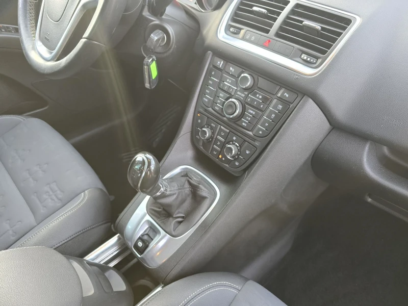 Opel Meriva 1.4T-GAZ-BENZIN, снимка 13 - Автомобили и джипове - 52841954
