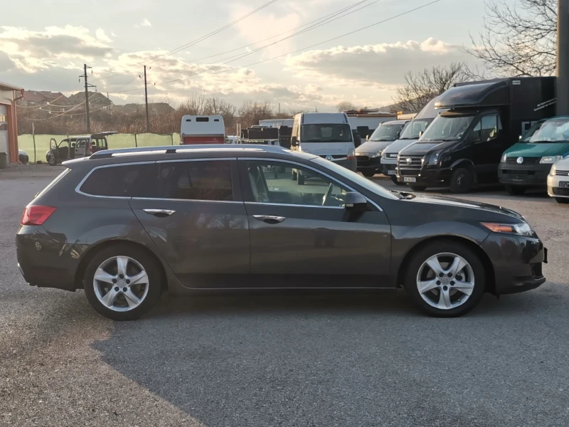 Honda Accord 2.2i-DTEC Executive, снимка 6 - Автомобили и джипове - 53414730