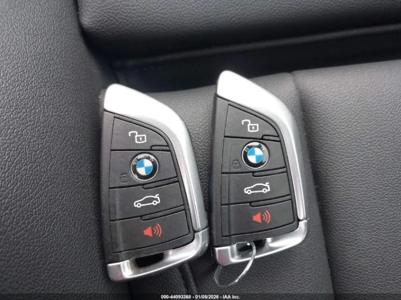 BMW 330 2l I xDrive, снимка 11 - Автомобили и джипове - 53592568