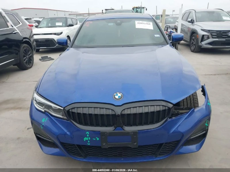 BMW 330 2l I xDrive, снимка 13 - Автомобили и джипове - 53592568